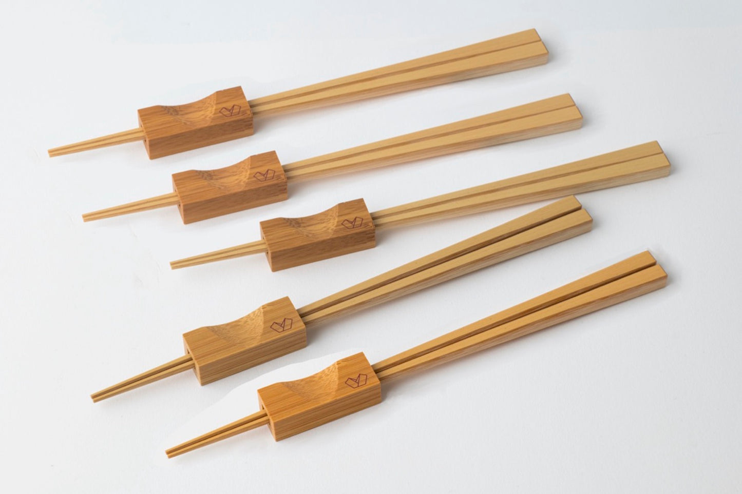 5 pairs of Bamboo Chopsticks & Chopstick Rest (5pcs)