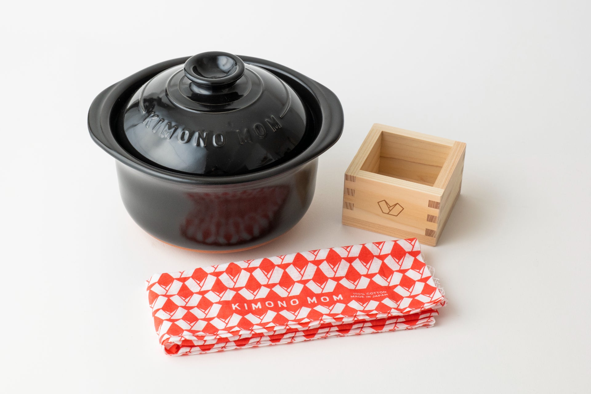 Kimono Mom Donabe (Small) & Sakura Wooden Rice Scoop Set