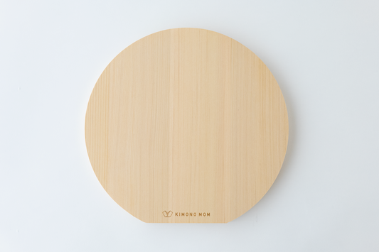 Round cutting board of Aomori Hiba M/L